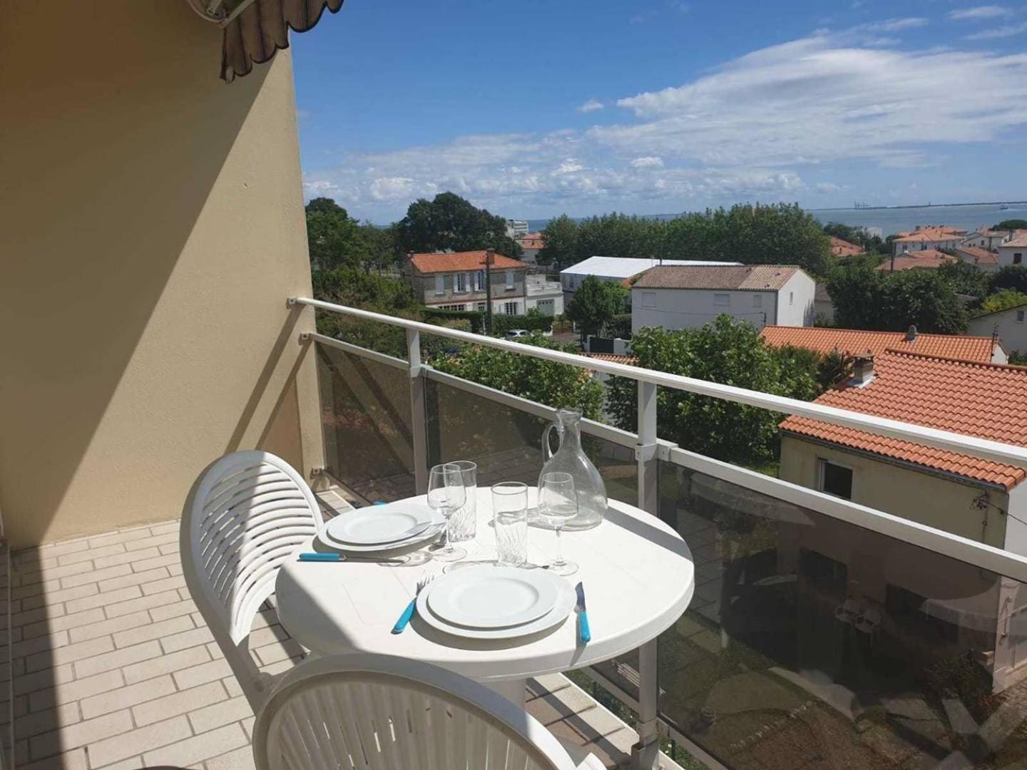 Royan - Appartement Vue Mer - Proximite Plage Et Parking Privatif Exterior photo